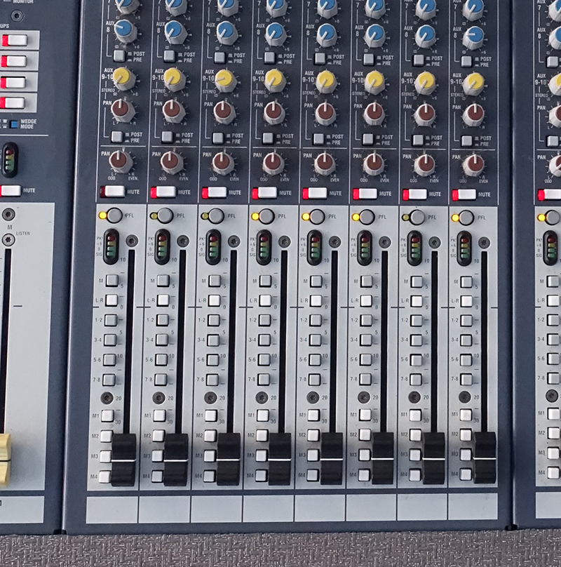 Allen&amp;Heath-GL2800-r-0.jpg